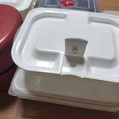 お弁当箱、タッパーなどの画像