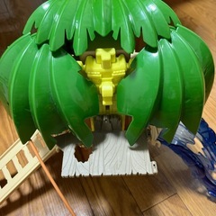 アニアキングダム　ジャイアントアクションツリーの画像