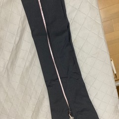 スーツ　スラックス　ズボンの画像