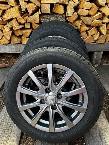 【最終】
スタッドレスタイヤ4本　 アルミホイールセット