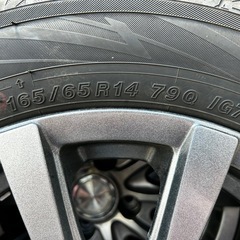 【最終】
スタッドレスタイヤ4本　 アルミホイールセットの画像