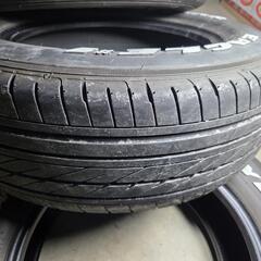 215/65r16 グッドイヤー ホワイトレターの画像