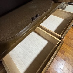 【あげます】まだまだ使える　食器棚の画像