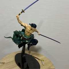 ワンピース　ゾロ　フィギュア