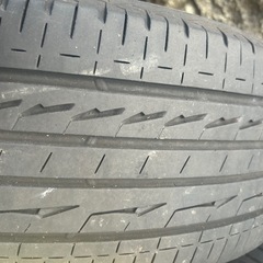 日産エクストレイル（T32型）の純正17インチアルミホイールとタイヤのセットの画像
