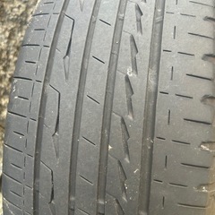 日産エクストレイル（T32型）の純正17インチアルミホイールとタイヤのセットの画像
