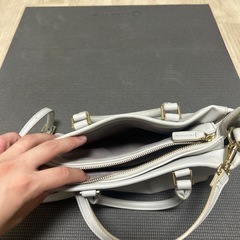 ショルダーバッグの画像