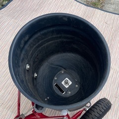 バロネス 焼砂・肥料手押し式散布機 MS25A スプレッダー　の画像