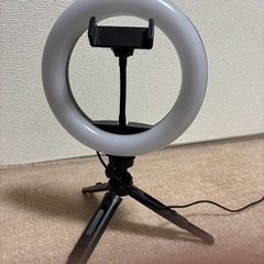 LEDリングライト　自撮り棒　スマホ三脚の画像