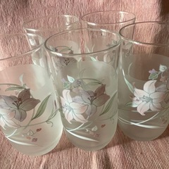ガラス製コップ　５つセット　の画像