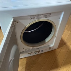 【お値下げいたしました‼️】DE-N55FX 除湿型電気衣類乾燥機　HITACHI 2007年製　& 置き台の画像