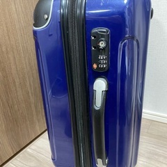 キャリーケース　スーツケースの画像