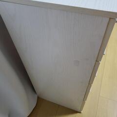 白の木目調　チェスト？　タンス？の画像