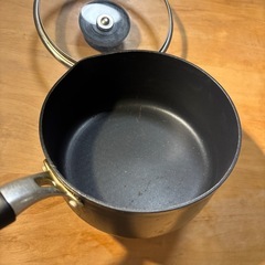 【美品】フタ付き片手鍋の画像