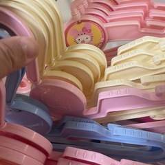 キッズハンガー　子供用ハンガー　スヌーピー　ポケモン　キティちゃんなどの画像