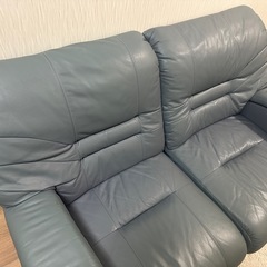 ヴィンテージ　レザー　コバルトブルー　ソファー　の画像