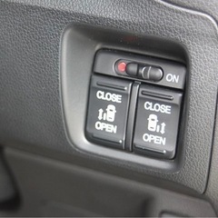 H27　N BOX　カスタム　ターボSSパッケージ　クルコン　純正アルミ　ナビ　バックモニター　ETC　車検２年付けます！！の画像
