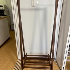 ハンガーラックの画像