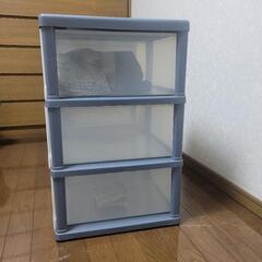 3段衣装ケース2個の画像