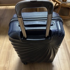 キャリーケース　スーツケースの画像