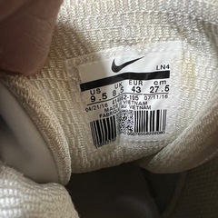 【期間限定:値下げ品】中古品  NIKE  スニーカー ※汚れ黄ばみ有の画像