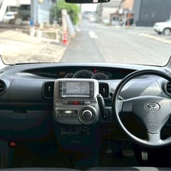 すぐに乗って帰れます！！背の高い車🚗ダイハツ タントカスタム✨車検令和9年6月まで😃💐🫧左側スライドドア！スマートキー付なので楽々エントリー可能🙆‍♀️の画像