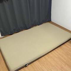 中古 西川リビング RAKURA ラクラ 体圧分散マットレス セミダブルサイズ 90ミリ 敷布団 敷きふとん 側生地が洗える 丸巻きタイプ のべタイプ らくら セミダブル
