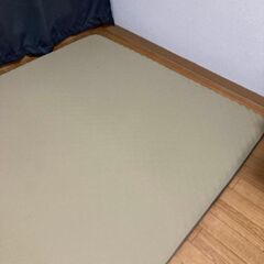 中古 西川リビング RAKURA ラクラ 体圧分散マットレス セミダブルサイズ 90ミリ 敷布団 敷きふとん 側生地が洗える 丸巻きタイプ のべタイプ らくら セミダブルの画像