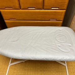 中古　アイロン台の画像