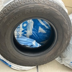 【最終値下げ】ハイエース用スタッドレスタイヤ 195/80R15 used4本セット｜守口市引取限定！ の画像