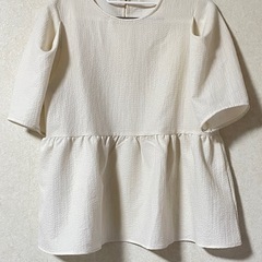 【タグなし試着のみ】パフスリーブ袖　ペプラム　半袖トップスL
