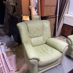 ソファーの画像