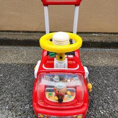 アンパンマン　足蹴り車