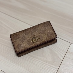 【7/30まで】カードも入れられるcoach キーケースの画像