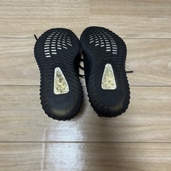 adidas YEEZY Boost 350 V2 “Bred”の画像