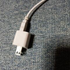 携帯の充電器　車や家での画像
