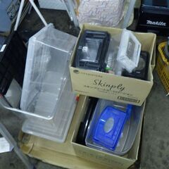 中古品 昆虫飼育ケース大中小各種品の画像