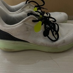 メンズ ランニングシューズ27.5の画像