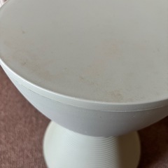 Kartell PrinceAHA (フィリップスタルク)スツール　カーキ　中古の画像