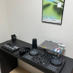 スタイリッシュ　黒テーブルの画像