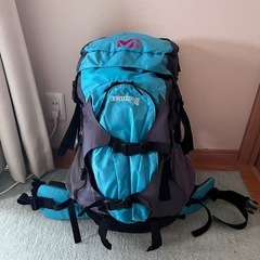 MILLET ECRINS 40 バックパック、レインカバー付き...