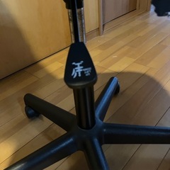 学習用、オフィス用椅子の画像
