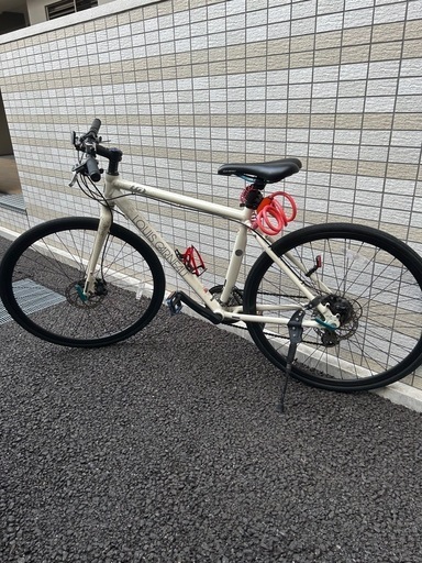 ルイガノ　クロスバイク　白