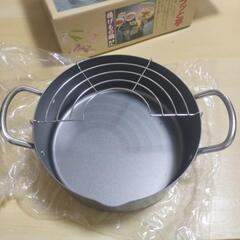🍤新品未使用カクセー　揚げ物鍋　両手20cmの画像