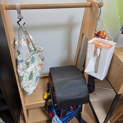 幼児小学生用ハンガーラックの画像
