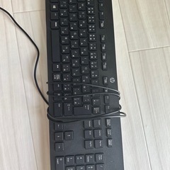 HPコンピューターのキーボード。古い品物ですが、まだ使われて
います。