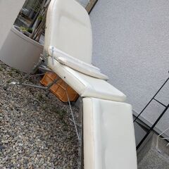 フェイシャルベッド