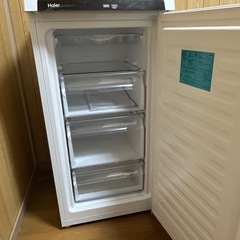 ハイアール 前開き式冷凍庫 JF-NU102Bの画像