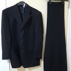 【無料】メンズスーツ(ジャケットとパンツ)　2セット