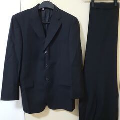 【無料】メンズスーツ(ジャケットとパンツ)　2セットの画像
